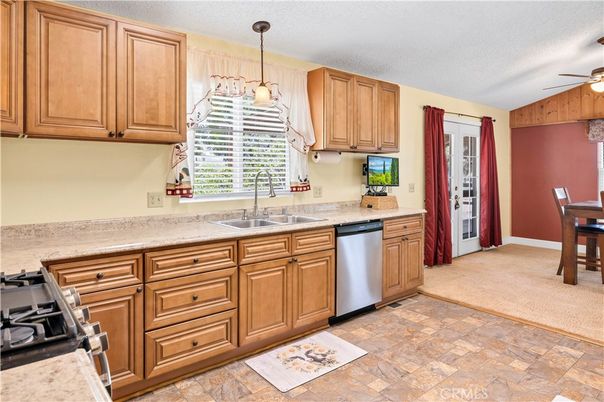 Dining room, Interior, Kitchen, Pendant Lights