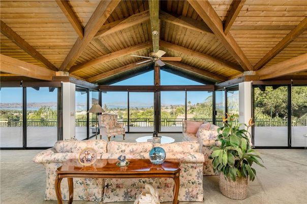 Interior, Living room, Sun Room, Wooden Beams, Wooden Ceilings