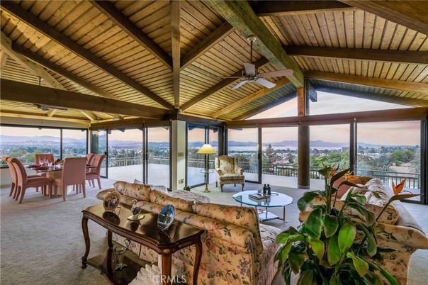 Dining room, Interior, Living room, Water, Wooden Beams, Wooden Ceilings