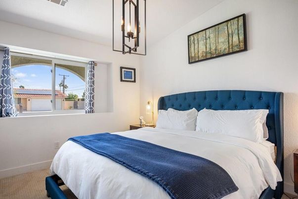 Bedroom, Interior, Pendant Lights