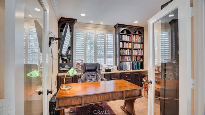Home Office, Interior, Recessed Lighting, Wood Texture Flooring