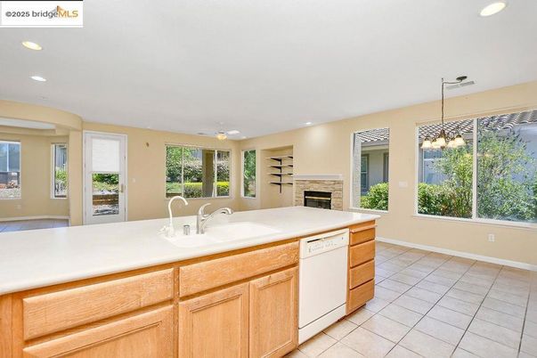 Fireplace, Interior, Kitchen, Pendant Lights, Recessed Lighting