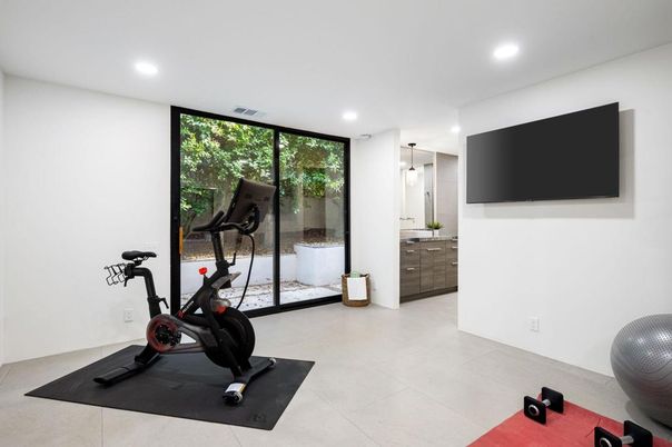 Fitness Equipment, Interior, Recessed Lighting