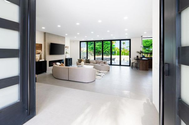 Fireplace, Interior, Living room, Recessed Lighting