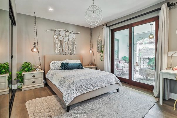 Bedroom, Interior, Pendant Lights, Recessed Lighting, Wood Texture Flooring