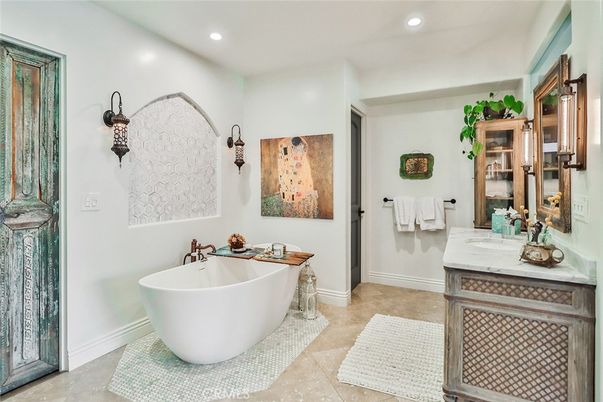 Bathroom, Free Standing Baths, Interior, Recessed Lighting