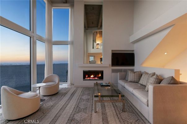 Fireplace, Interior, Living room, Recessed Lighting, Water