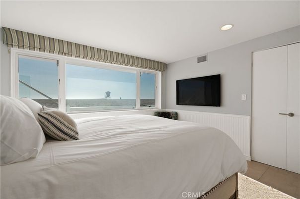 Bedroom, Interior, Recessed Lighting, Water