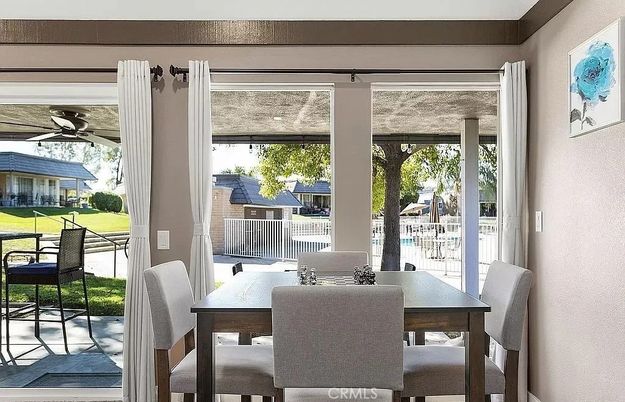 Dining room, Interior