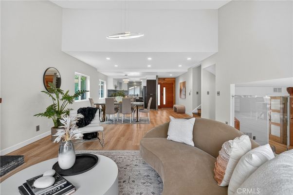 Dining room, Interior, Kitchen, Living room, Pendant Lights, Recessed Lighting, Wood Texture Flooring