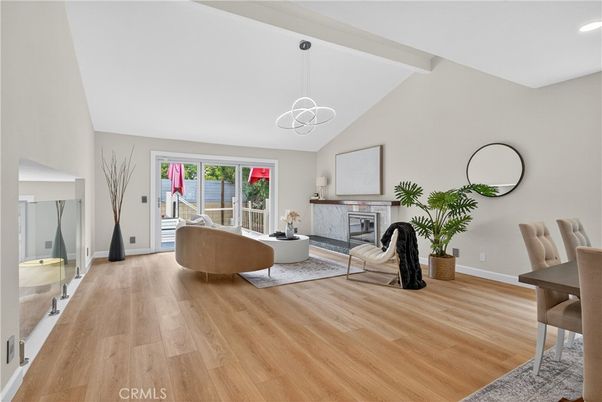 Fireplace, Interior, Living room, Pendant Lights, Recessed Lighting, Wood Texture Flooring