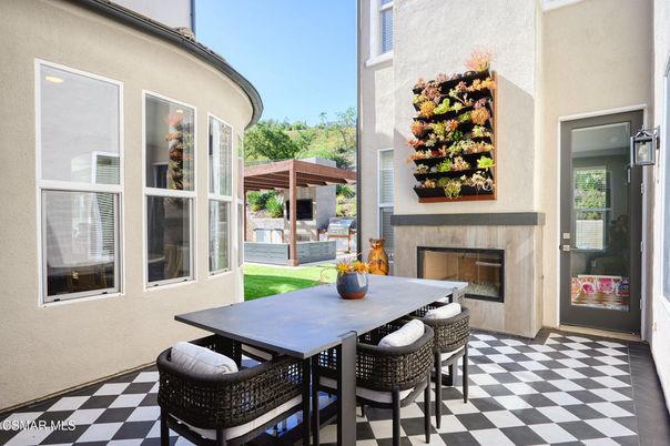 Exterior, Fireplace
