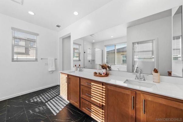 Bathroom, Dual Sink Vanities, Interior, Marble, Recessed Lighting