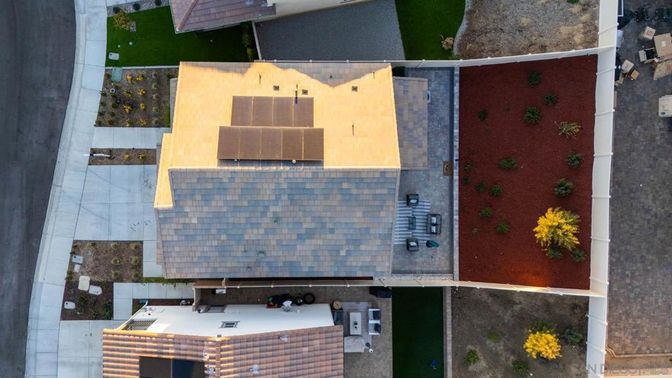 Exterior, Drone