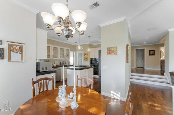 Chandelier, Dining room, Interior, Kitchen, Pendant Lights, Recessed Lighting, Wood Texture Flooring