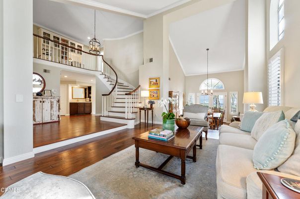 Chandelier, Interior, Living room, Pendant Lights, Wood Texture Flooring