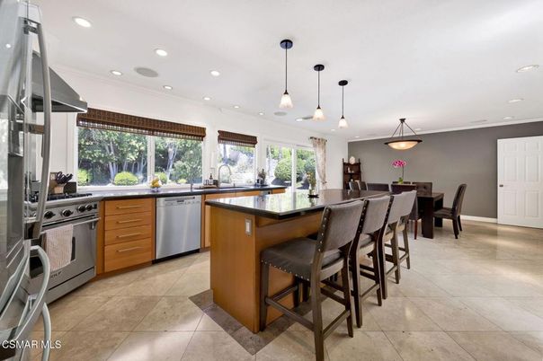Dining room, Interior, Kitchen, Pendant Lights, Recessed Lighting, Stainless Steel Appliances