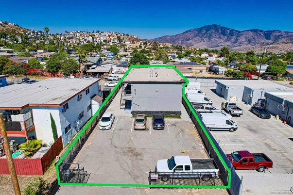 Exterior, Drone