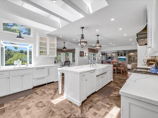 Dining room, Interior, Kitchen, Pendant Lights, Recessed Lighting, Wood Texture Flooring