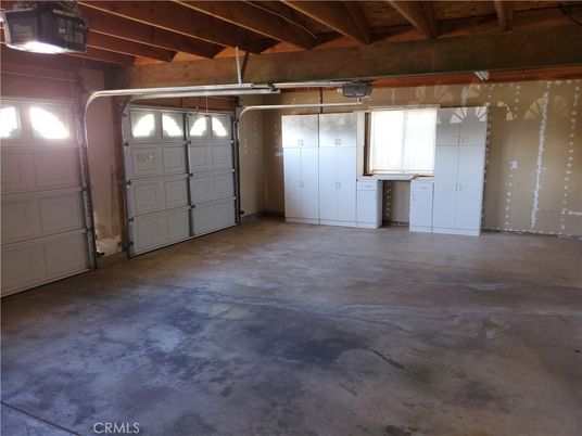 Garage, Interior, Wooden Beams