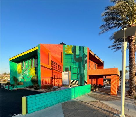 Backyard, Exterior, Facade, Modern