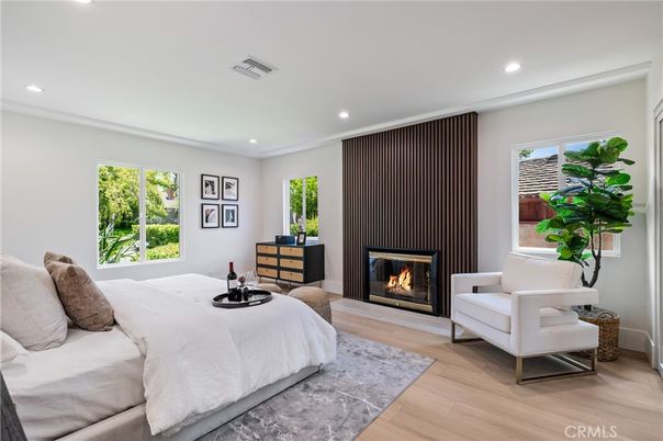 Bedroom, Fireplace, Interior, Recessed Lighting, Wood Texture Flooring