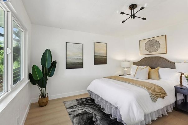Bedroom, Interior, Pendant Lights, Wood Texture Flooring