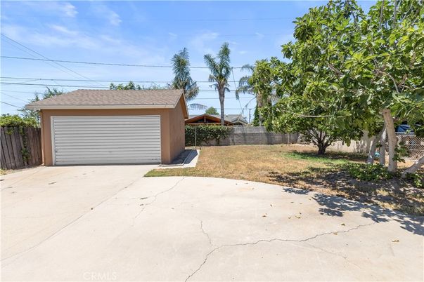 Backyard, Detached Garage, Exterior