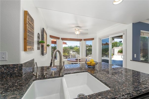 Dining room, Interior, Kitchen, Recessed Lighting
