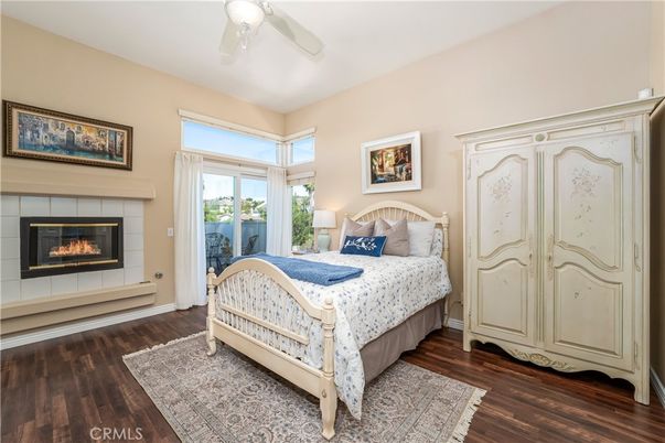 Bedroom, Fireplace, Interior, Wood Texture Flooring