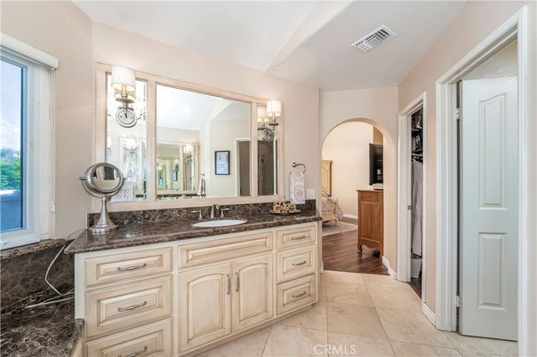 Bathroom, Dual Sink Vanities, Interior, Wood Texture Flooring