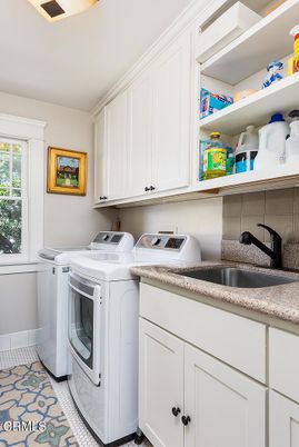 Interior, Washer