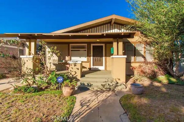 Exterior, Facade, American Craftsman
