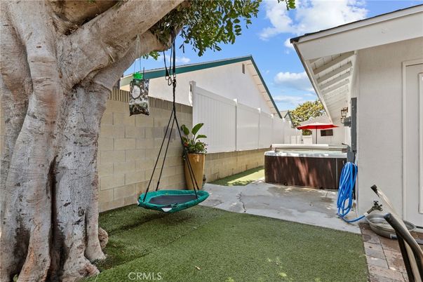 Exterior, Hot Tub