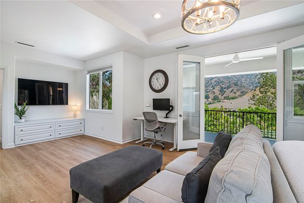 Chandelier, Home Office, Interior, Recessed Lighting, Wood Texture Flooring