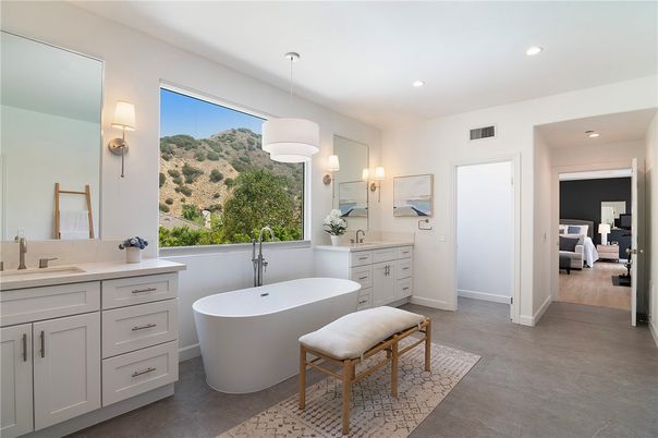 Bathroom, Bedroom, Dual Sink Vanities, Free Standing Baths, Interior, Pendant Lights, Recessed Lighting