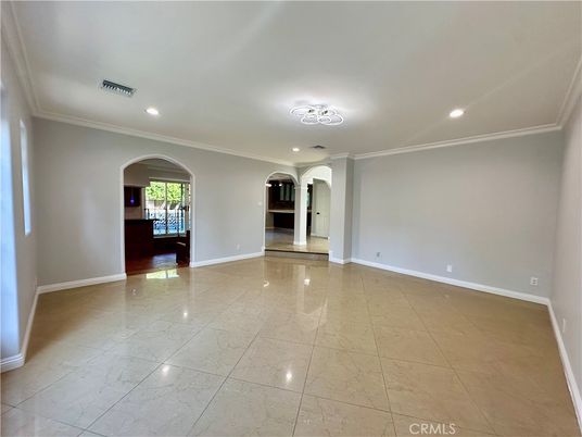Empty room, Interior, Recessed Lighting