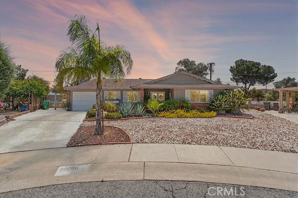 Attached, Backyard, Exterior, Facade, Ranch