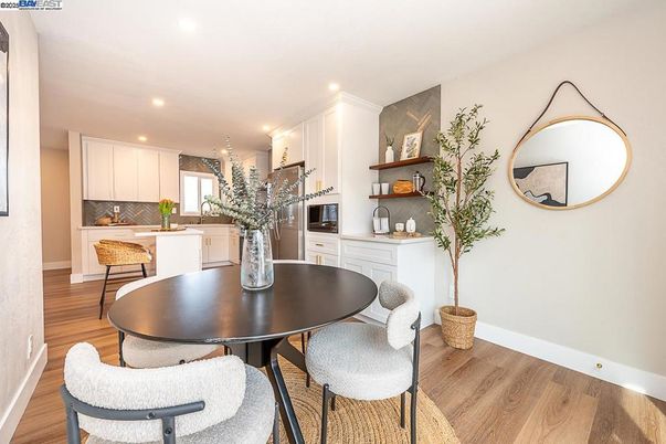 Dining room, Interior, Kitchen, Recessed Lighting, Wood Texture Flooring