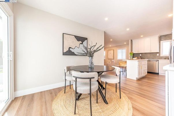 Dining room, Interior, Kitchen, Recessed Lighting, Wood Texture Flooring