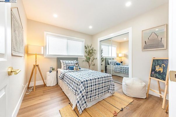 Bedroom, Interior, Recessed Lighting, Wood Texture Flooring