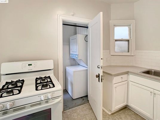 Interior, Kitchen, Washer