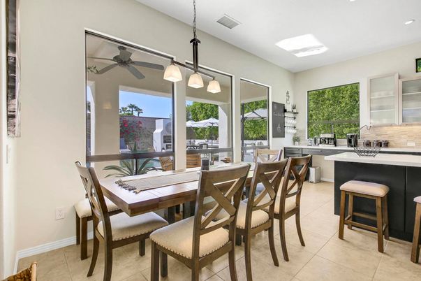 Dining room, Interior, Pendant Lights, Recessed Lighting