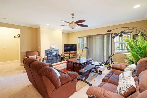 Fireplace, Fitness Equipment, Interior, Living room, Recessed Lighting