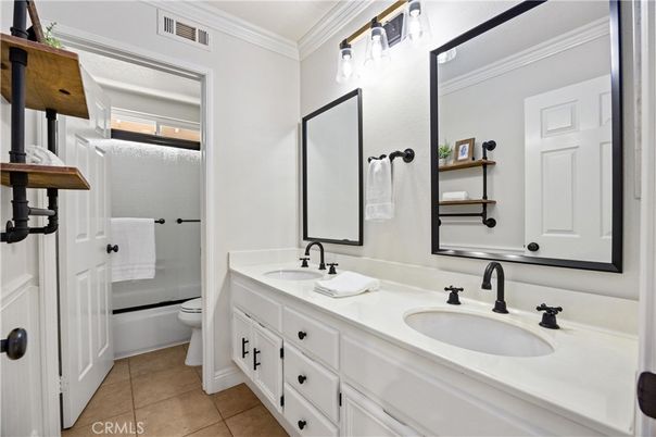 Bathroom, Dual Sink Vanities, Interior