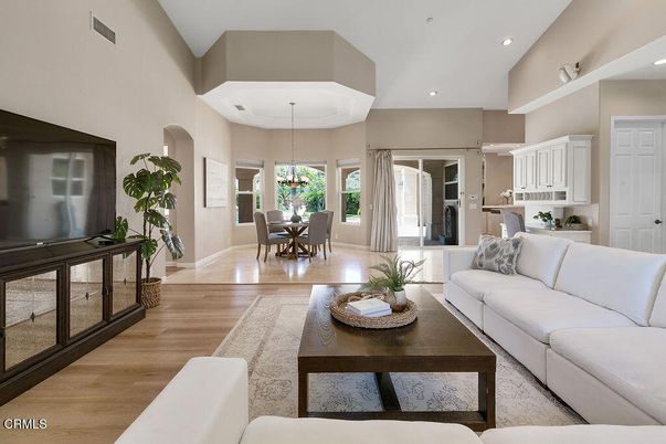 Dining room, Interior, Kitchen, Living room, Pendant Lights, Recessed Lighting, Wood Texture Flooring
