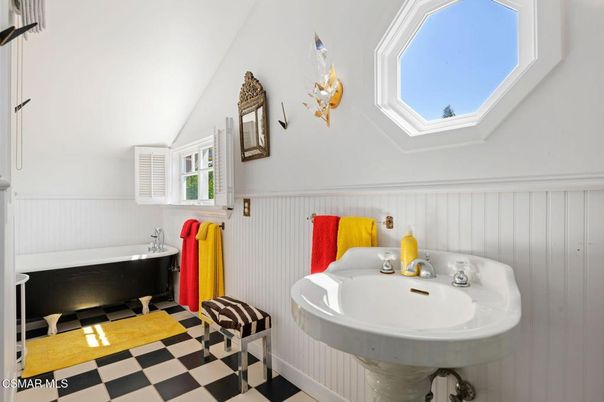 Bathroom, Free Standing Baths, Interior