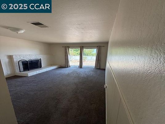 Empty room, Fireplace, Interior