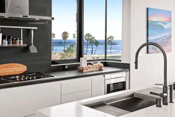 Interior, Kitchen, Stainless Steel Appliances, Water