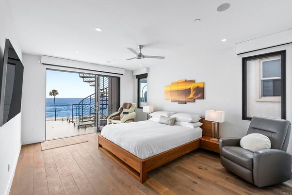 Bedroom, Interior, Recessed Lighting, Water, Wood Texture Flooring